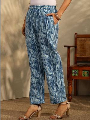 women ethnic motifs printed regular thread work kurta with trousers & with dupatta 3
