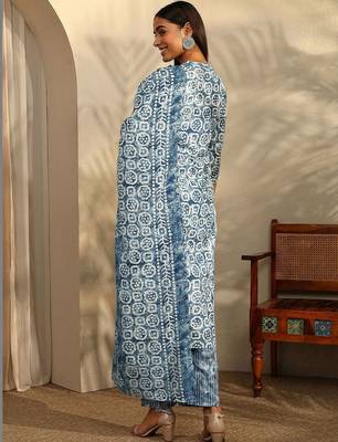 women ethnic motifs printed regular thread work kurta with trousers & with dupatta 7