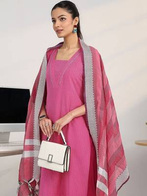 women regular kurta with salwar & with dupatta 6