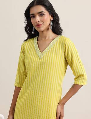 striped straight kurta with harem pants & dupatta 6