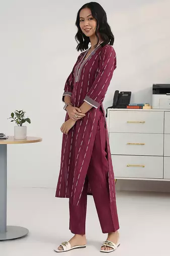women printed regular kurta with trousers & with dupatta