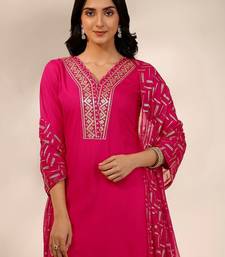 women ethnic motifs embroidered regular kurta with trousers & with dupatta