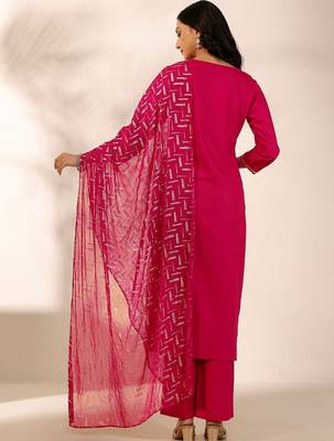 women ethnic motifs embroidered regular kurta with trousers & with dupatta 6