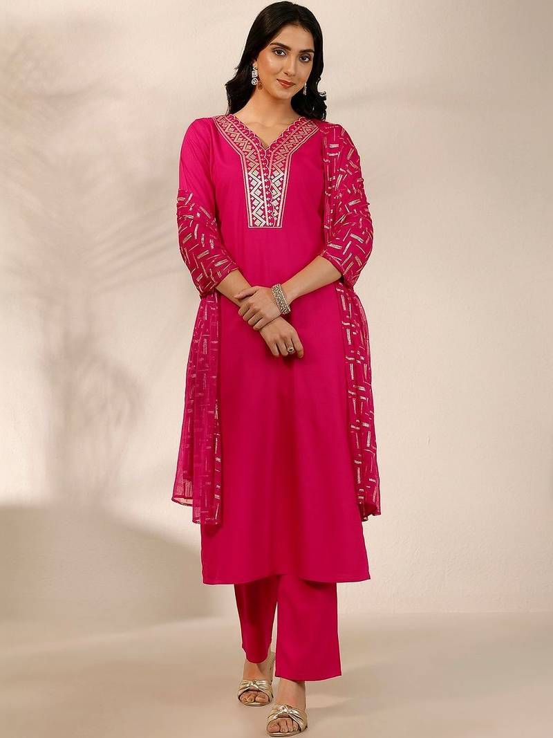 women ethnic motifs embroidered regular kurta with trousers & with dupatta