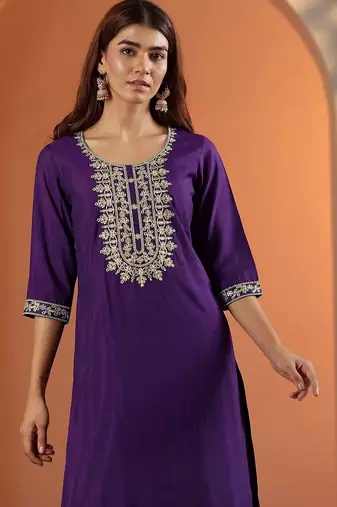 women ethnic motifs embroidered regular thread work kurta with trousers