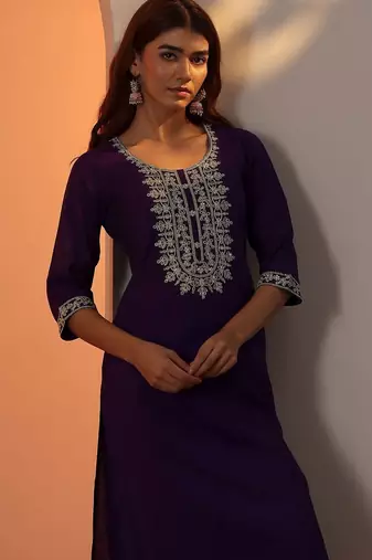 women ethnic motifs embroidered regular thread work kurta with trousers