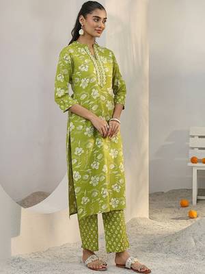 libas green floral printed cotton blend straight suit set with dupatta 2