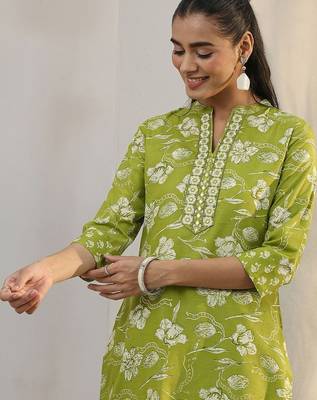 libas green floral printed cotton blend straight suit set with dupatta 5
