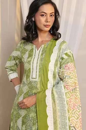 libas green geometric printed straight suit set with dupatta