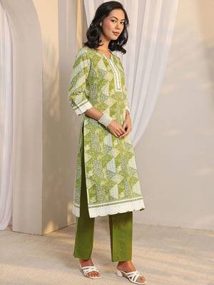 libas green geometric printed straight suit set with dupatta 4