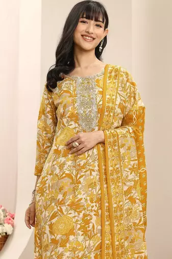 women floral printed regular thread work kurta with trousers & with dupatta