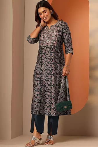 women ethnic motifs printed regular thread work kurta with trousers