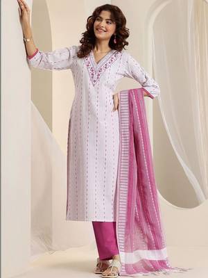 women printed regular thread work kurta with trousers & with dupatta 1