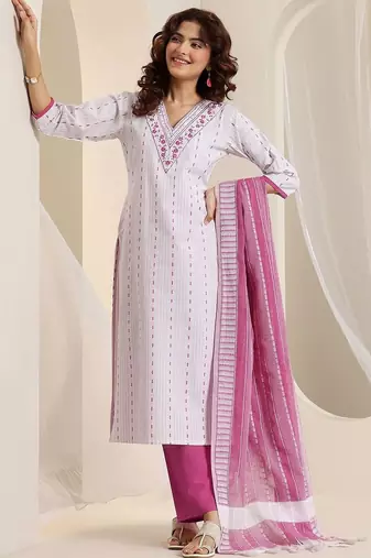 women printed regular thread work kurta with trousers & with dupatta