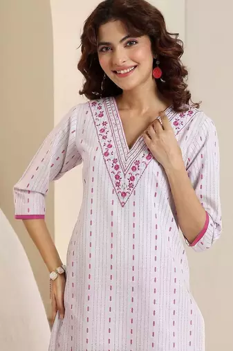 women printed regular thread work kurta with trousers & with dupatta