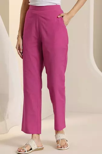 women printed regular thread work kurta with trousers & with dupatta