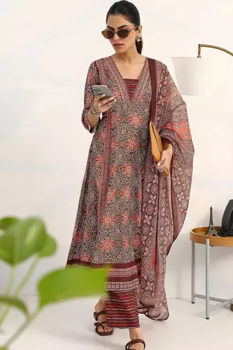 women ethnic motifs printed regular kurta with trousers & with dupatta
