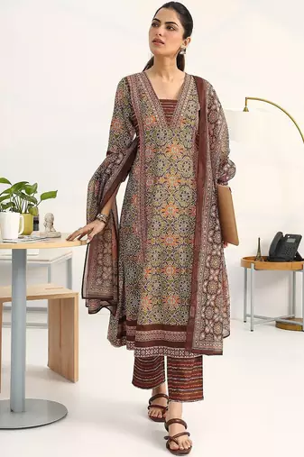 women ethnic motifs printed regular kurta with trousers & with dupatta