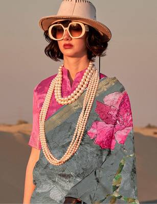 Grey floral zari tissue sungudi saree 3