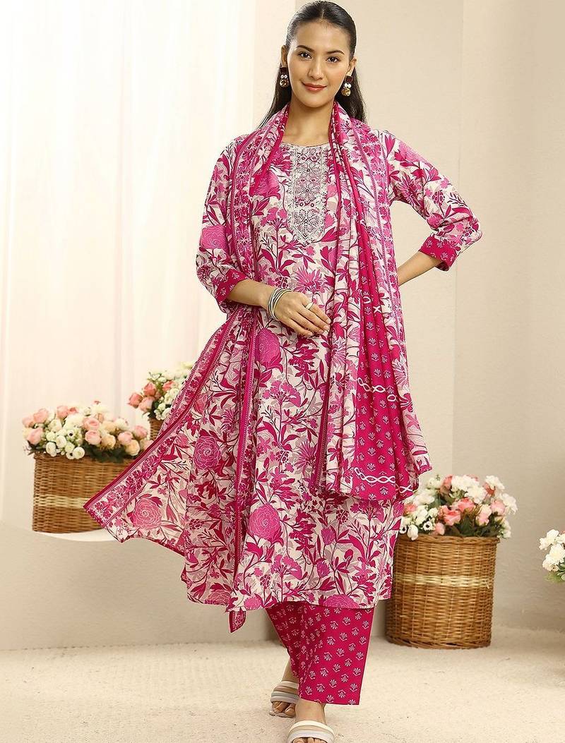 women floral printed regular thread work kurta with trousers & with dupatta