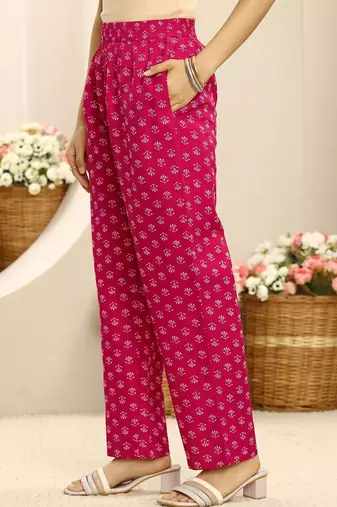 women floral printed regular thread work kurta with trousers & with dupatta