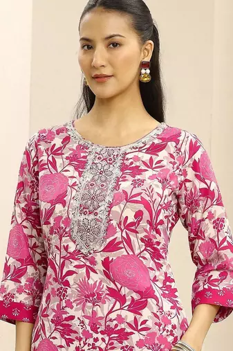 women floral printed regular thread work kurta with trousers & with dupatta