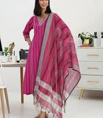 women printed regular thread work kurta with trousers & with dupatta