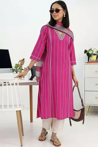 women printed regular thread work kurta with trousers & with dupatta