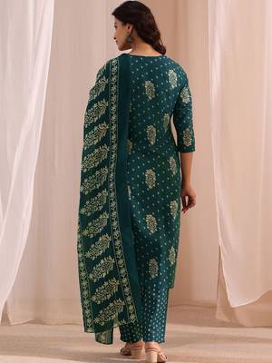 women floral printed regular kurta with trousers & with dupatta 2