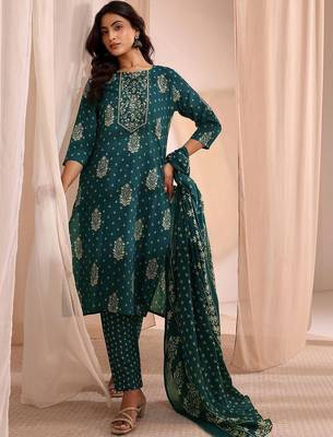 women floral printed regular kurta with trousers & with dupatta 3