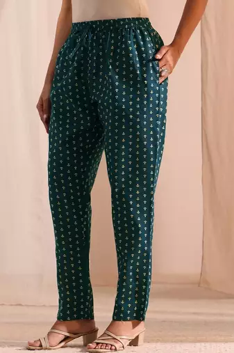 women floral printed regular kurta with trousers & with dupatta