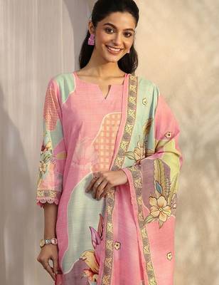 women floral printed regular kurta with trousers & with dupatta 2