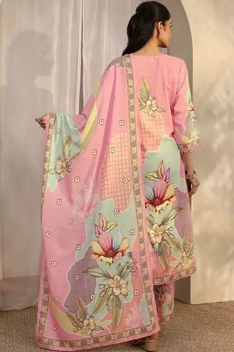 women floral printed regular kurta with trousers & with dupatta