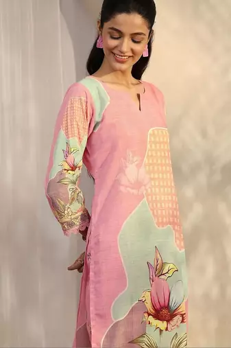 women floral printed regular kurta with trousers & with dupatta