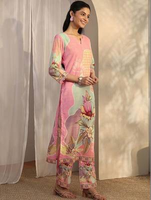 women floral printed regular kurta with trousers & with dupatta 6