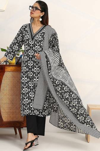 women ethnic motifs printed regular thread work kurta with trousers & with dupatta