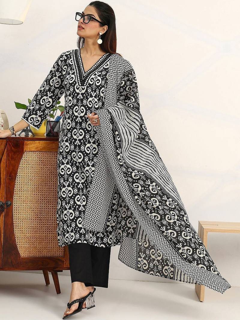 women ethnic motifs printed regular thread work kurta with trousers & with dupatta