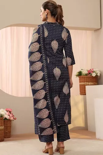 women floral printed regular kurta with trousers & with dupatta