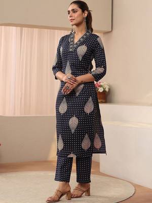 women floral printed regular kurta with trousers & with dupatta 6