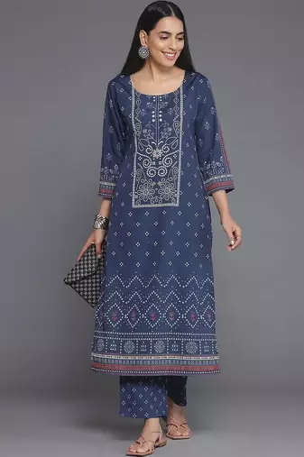 women ethnic motifs printed regular kurta with trousers