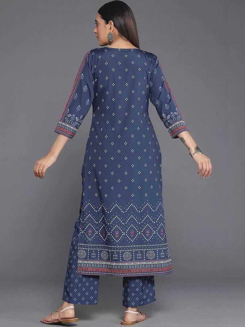 women ethnic motifs printed regular kurta with trousers