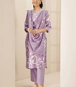 women floral printed regular thread work kurta with trousers & with dupatta