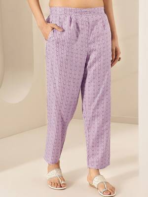 women floral printed regular thread work kurta with trousers & with dupatta 7