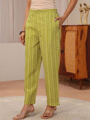 libas green floral printed straight suit set 5