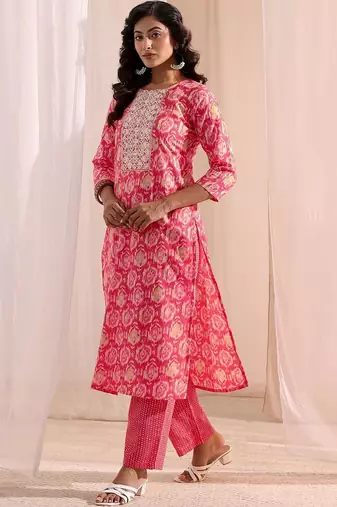 women ethnic motifs printed regular thread work kurta with trousers & with dupatta