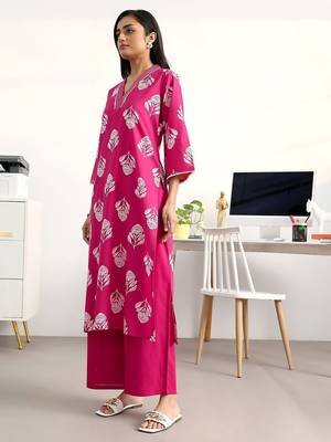 women floral printed regular cotton blend kurta with palazzos & with dupatta 3
