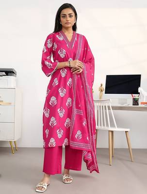 women floral printed regular cotton blend kurta with palazzos & with dupatta 5