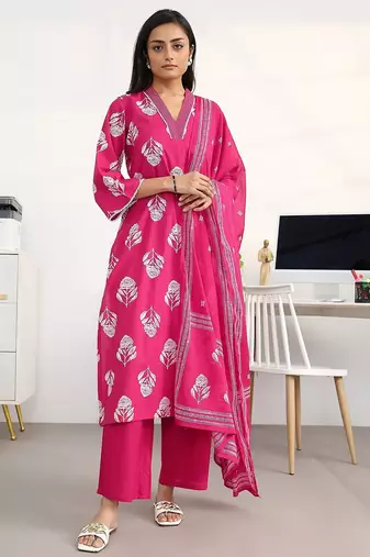 women floral printed regular cotton blend kurta with palazzos & with dupatta