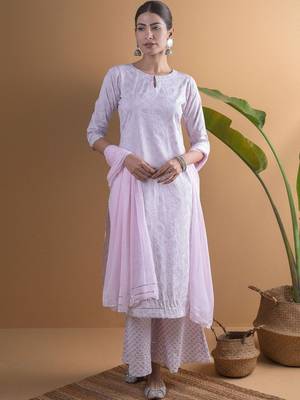 women ethnic motifs printed regular kurta with palazzos & with dupatta 3