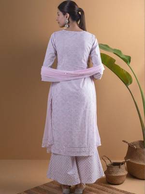 women ethnic motifs printed regular kurta with palazzos & with dupatta 4